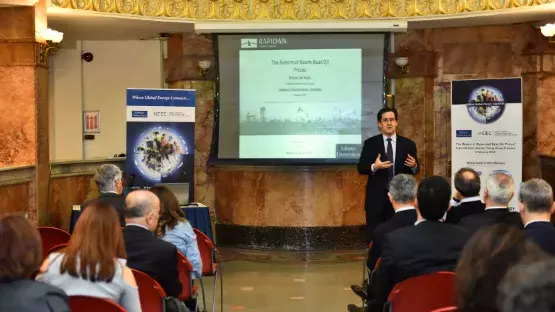 Seminar by Robert McNally "The Return of Boom and Bust Oil Prices”